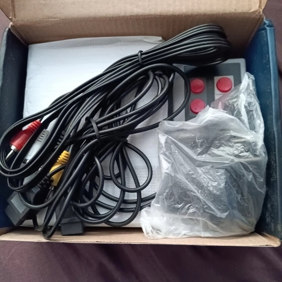 (SOLD) MINI GAME ANNIVERSARY  EDITION ENTERTAINMENT  SYSTEM - Picture 8 of 16